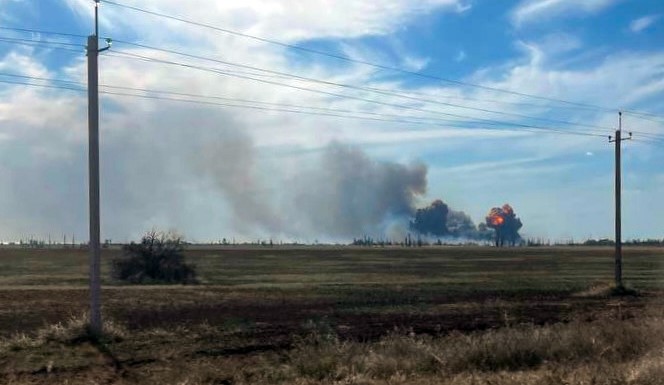 Москва: Взривовете във военновъздушната база в Крим са инцидент, а не атака