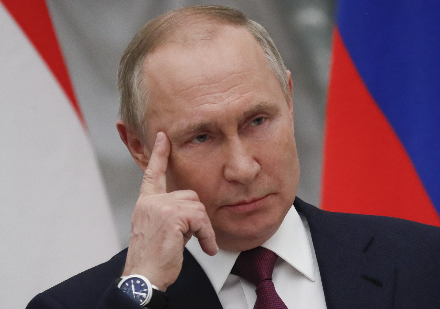 Путин: Трябва суров отговор. Медведев зове за смърт