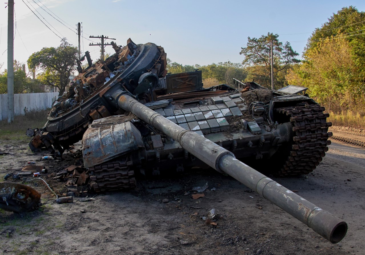 САЩ: Русия вероятно е загубила половината от тежките си танкове в Украйна