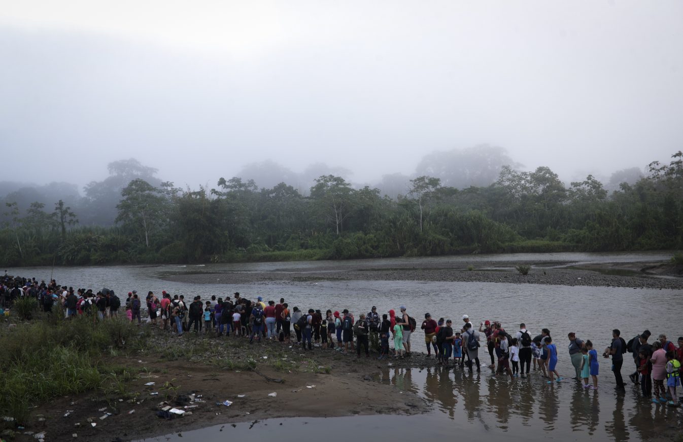 Рекорд: 250 000 мигранти минали между Колумбия и Панама, за да стигнат в САЩ