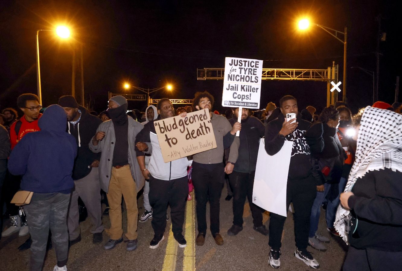 "Заложен е животът на невинни". Протести в САЩ след убит от полицията чернокож (ВИДЕО)