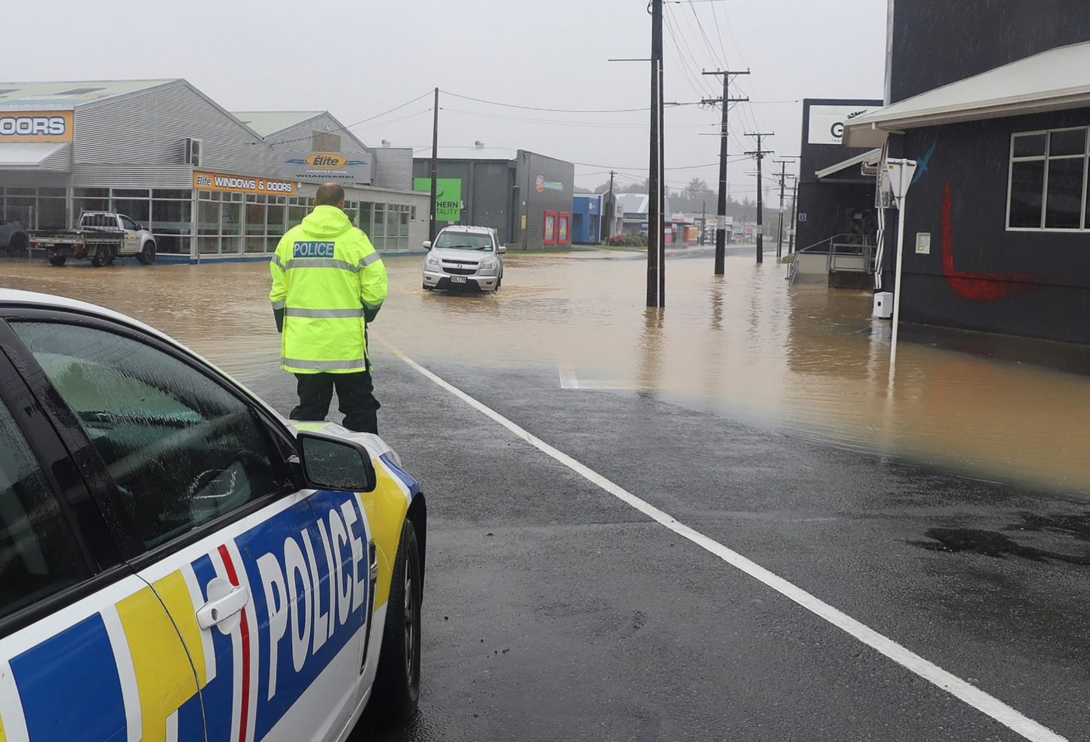 Бедствено положение в Нова Зеландия заради бурята "Гейбриъл"