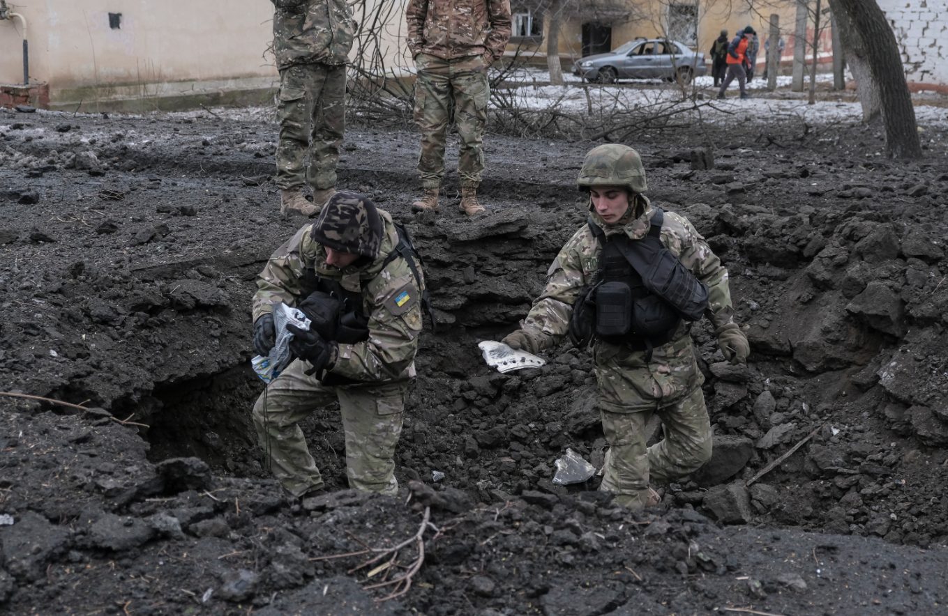 "Пир по време на чума": Откраднаха $3 млн. от бюджета за храна на украинската армия