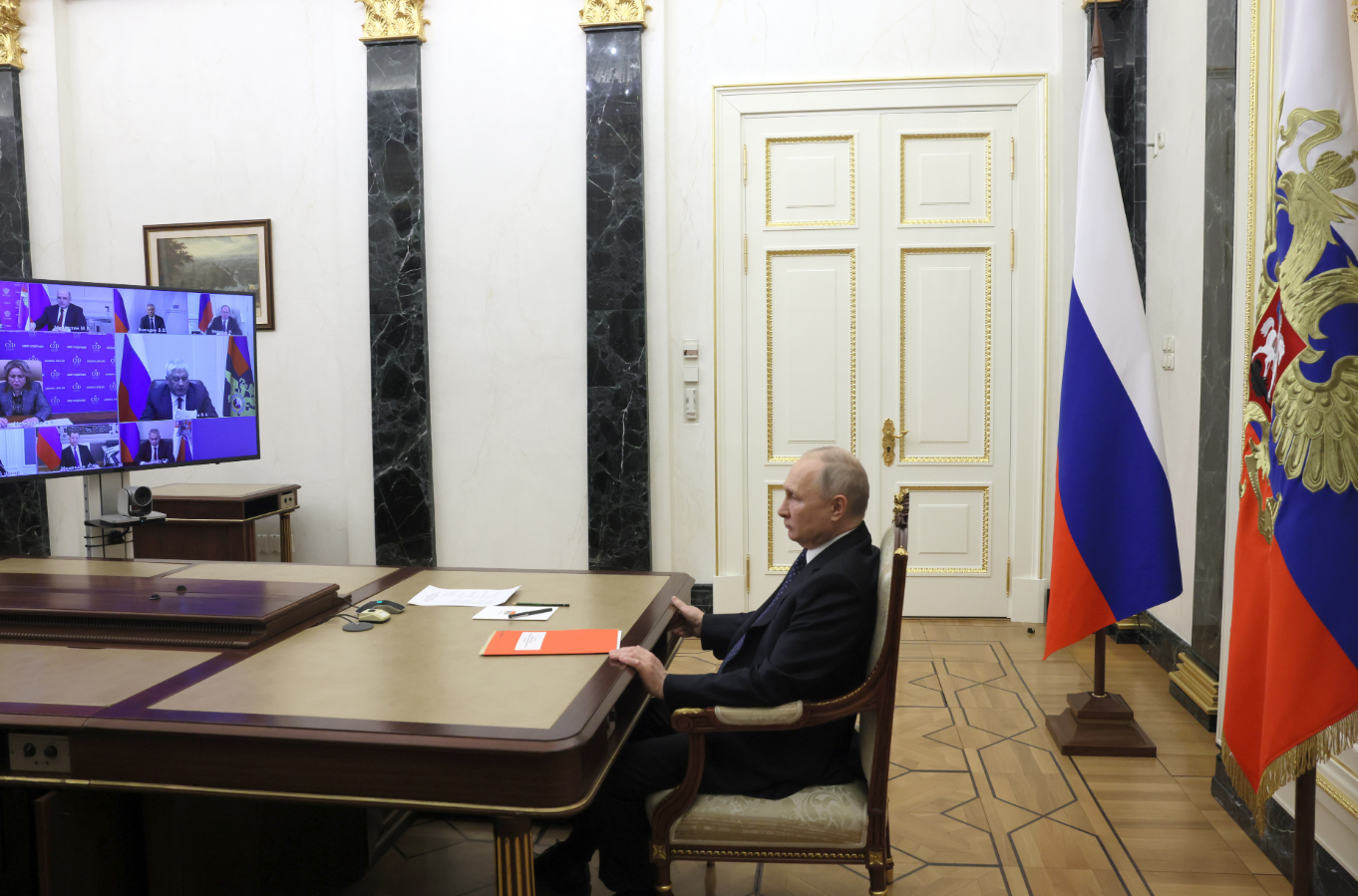Блъф или страхове: Какво цели Путин със спирането на последната ядрена сделка със САЩ?