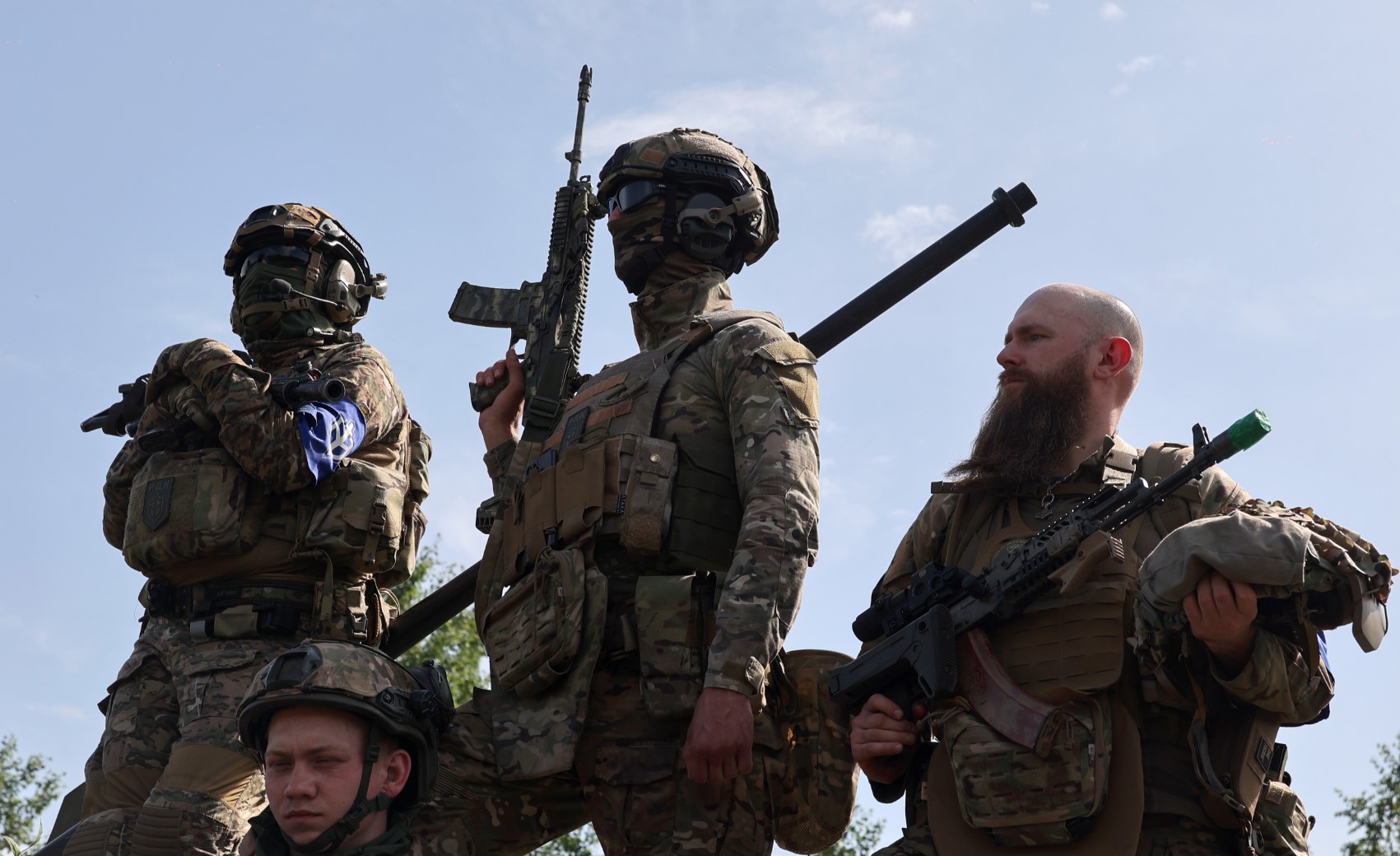 Руски бойци срещу режима на Путин навлязоха на руска територия