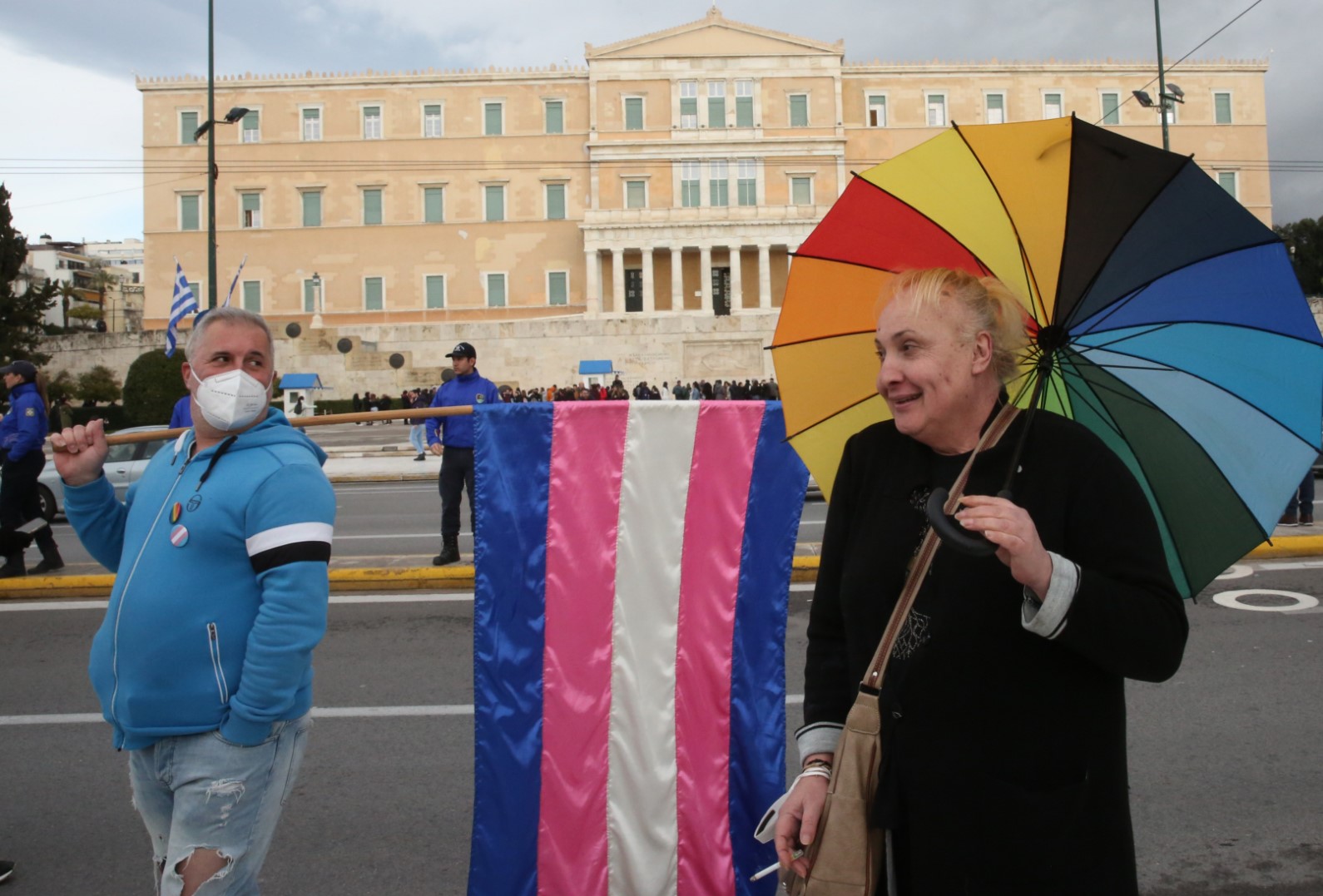 Гърция стана първата страна с преобладаващо православно християнско население в света, която узакони еднополовите бракове