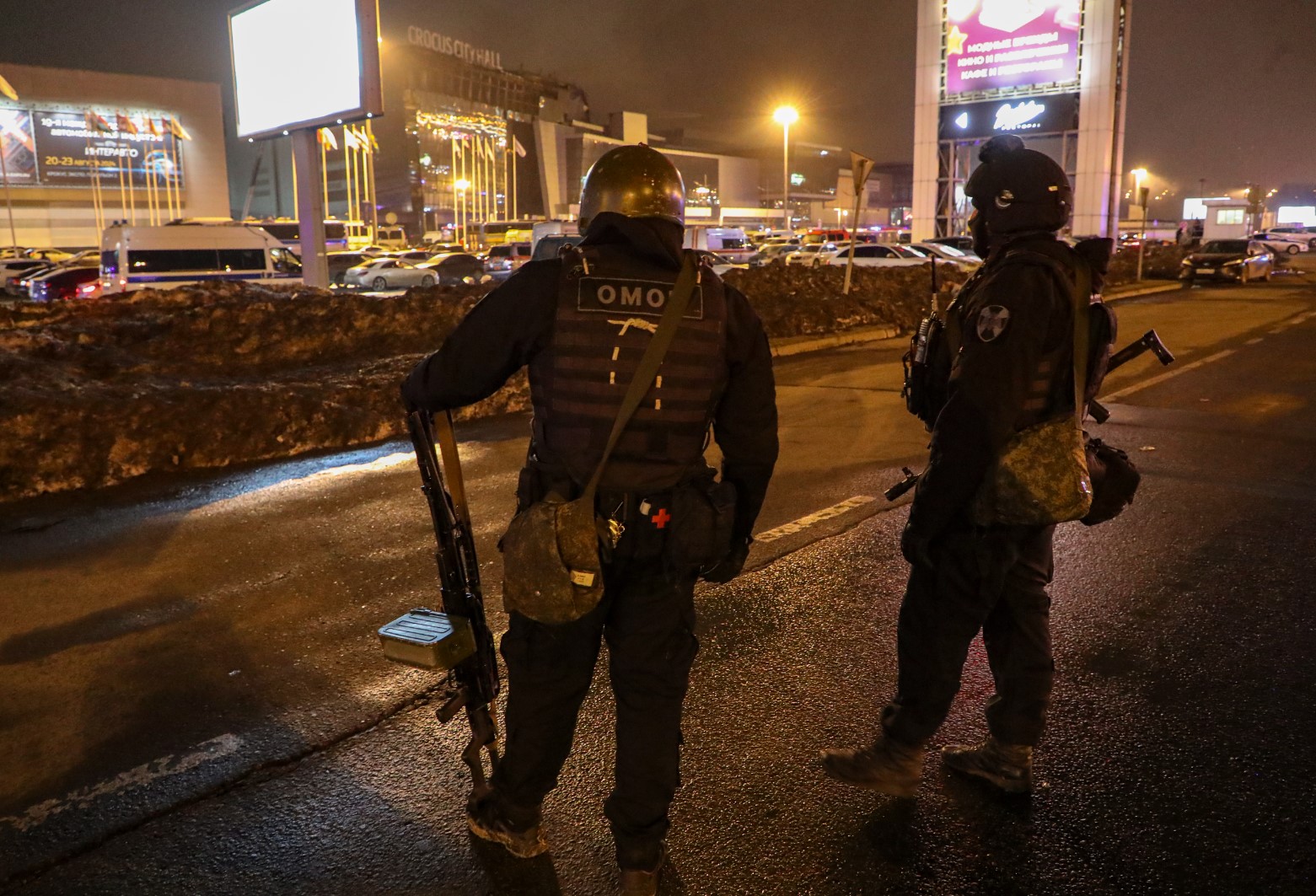 60 жертви на масова стрелба в Москва