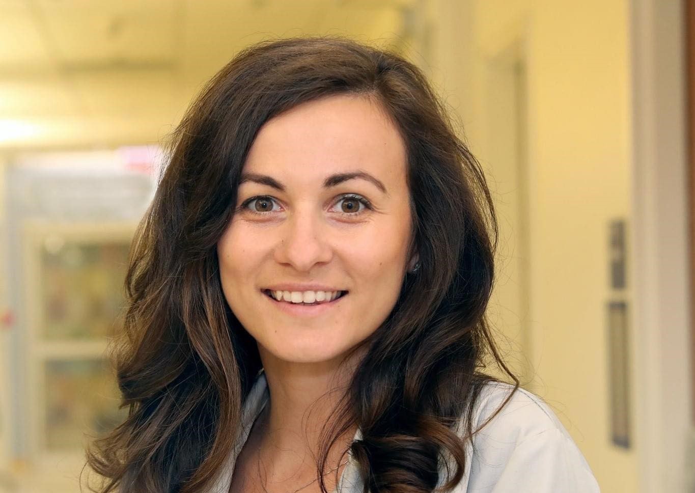 Д-р Кристияна Кънева, която лекува деца с мозъчни тумори в Чикаго