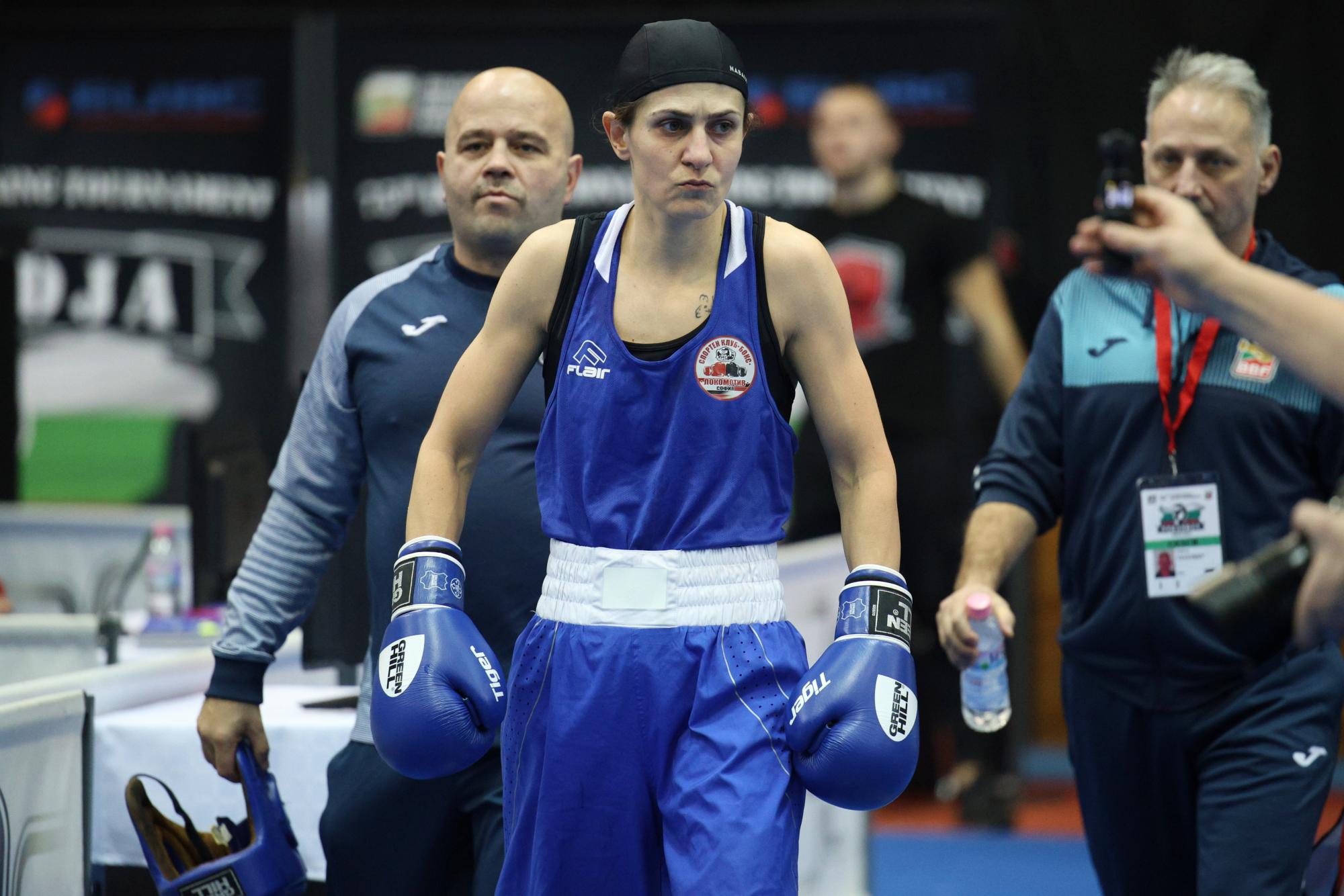 Светлана Каменова е новата европейска шампионка в бокса