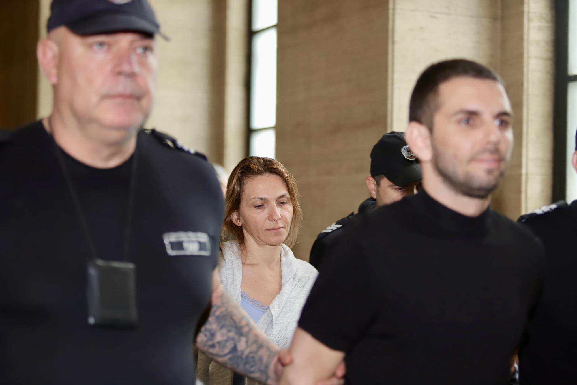 По делото за афера в "Митниците": Петя Банкова и Стефан Димитров остават в ареста