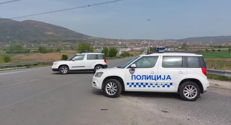 Стрелба по македонски кмет. Шофьорът му е тежко ранен