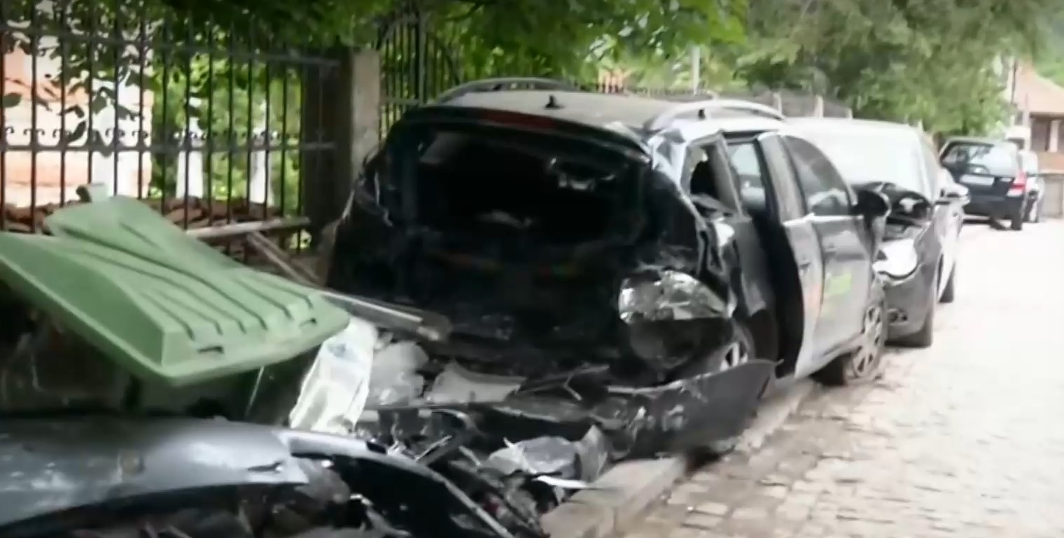 След гонка: Пиян и дрогиран удари три коли във Велико Търново