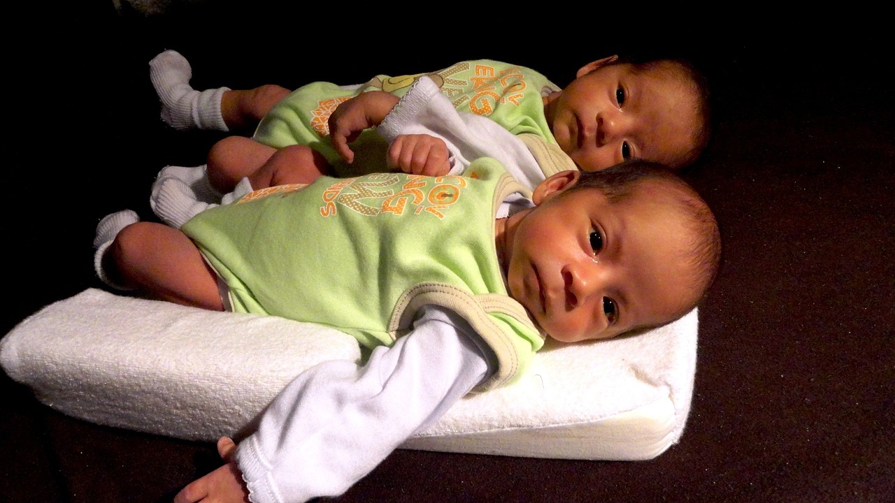Чудо: Лекари спасиха неродени бебета близнаци в София, други предложили аборт