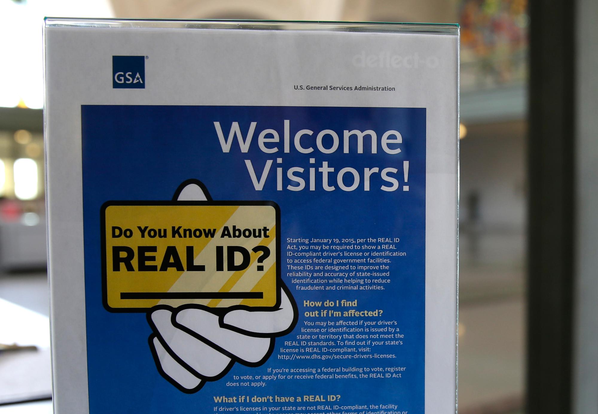 По-малко от седмица: Без REAL ID няма да може да летите