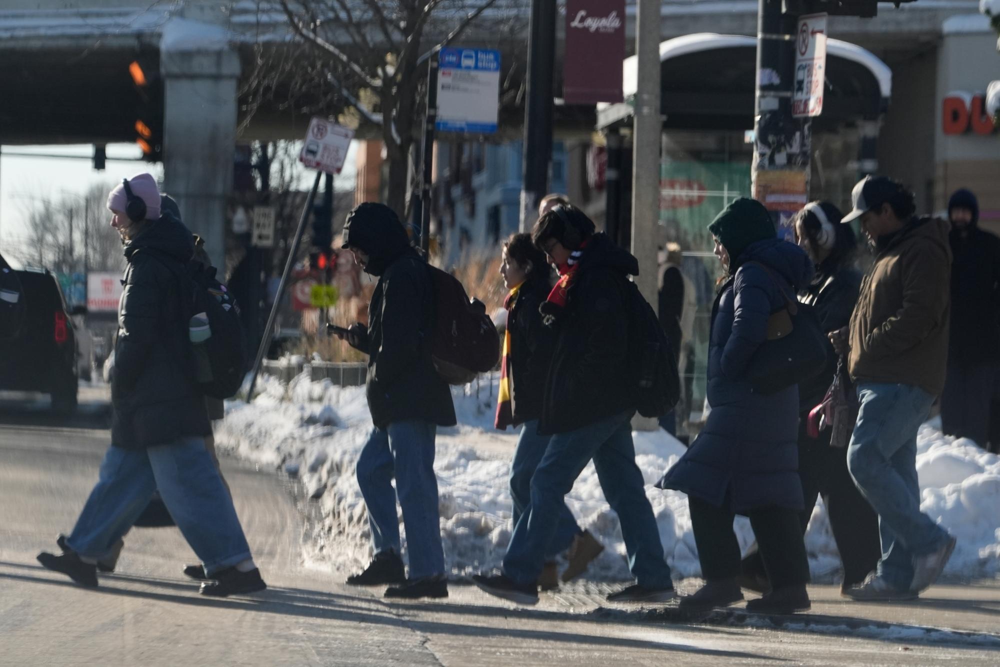 Какви нови закони влизат в Илинойс след Нова година
