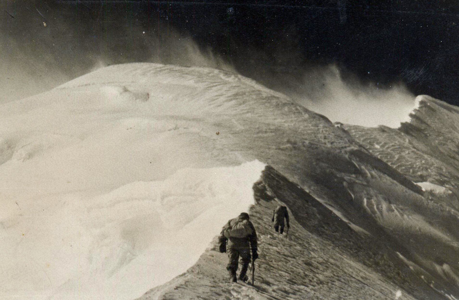 Ядрена тайна, заровена в хималайските ледници: Как ЦРУ загуби радиоактивно устройство