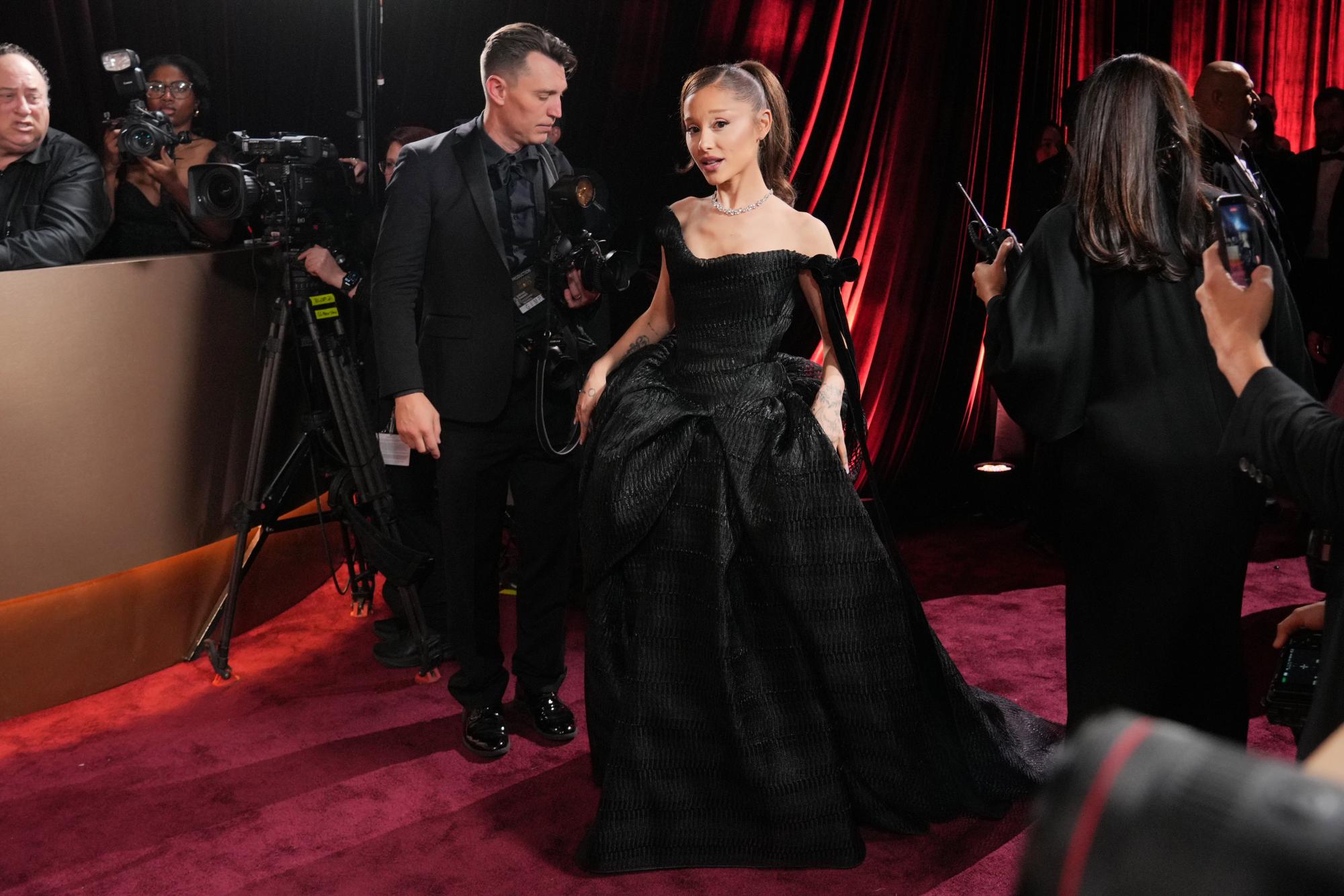 Най-бляскавите визии от наградите "Златен глобус" 2026