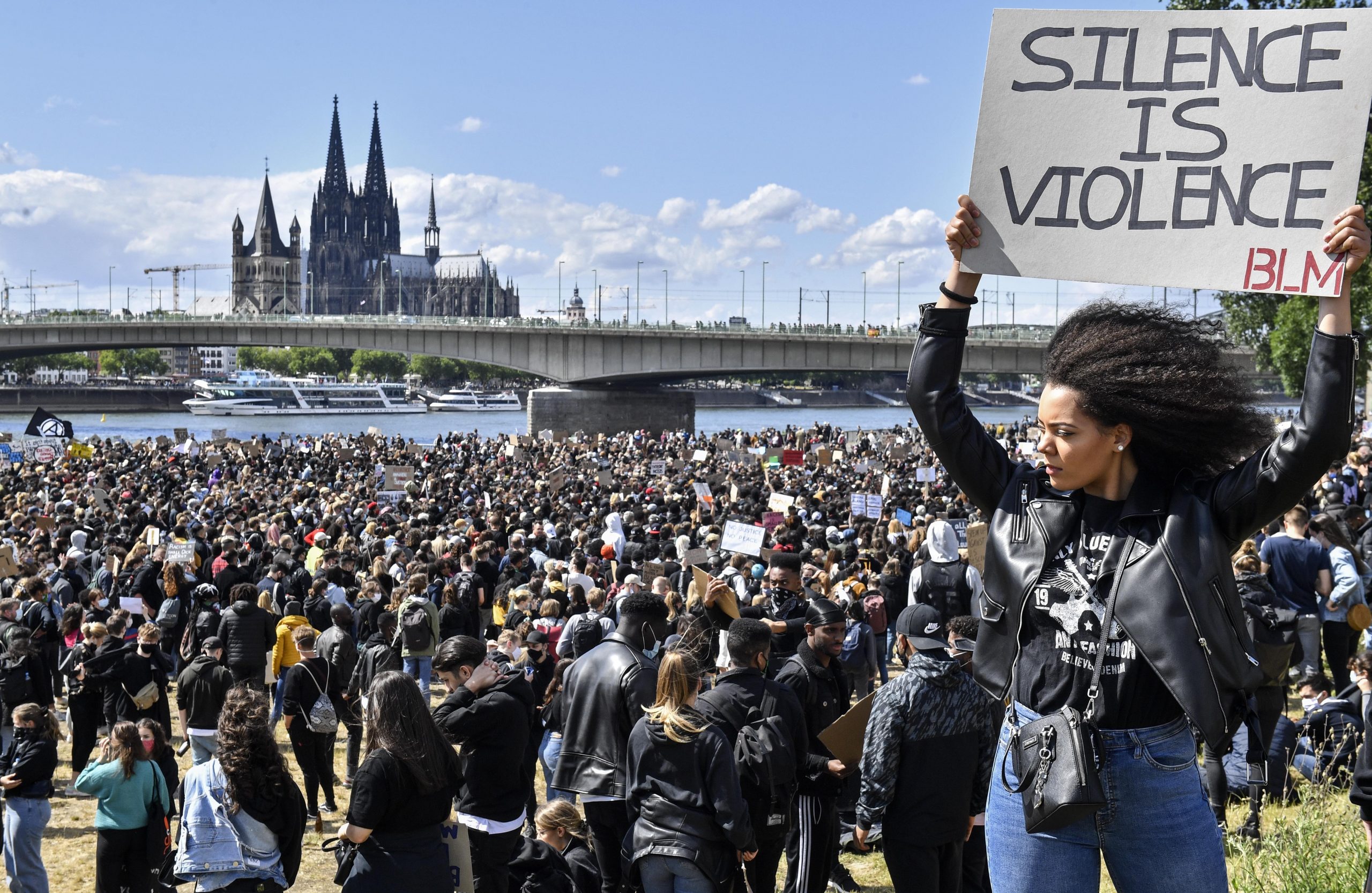 самый большой митинг в германии