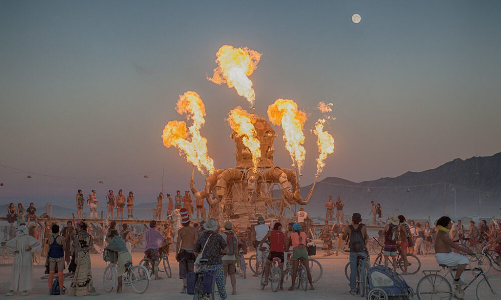Фестивалът Burning Man е отменен за втора поредна година (СНИМКИ)