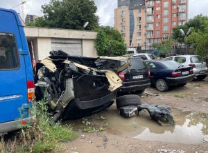 Ескепрти алармират: Доказателства от колата на Семерджиев ще изчезнат