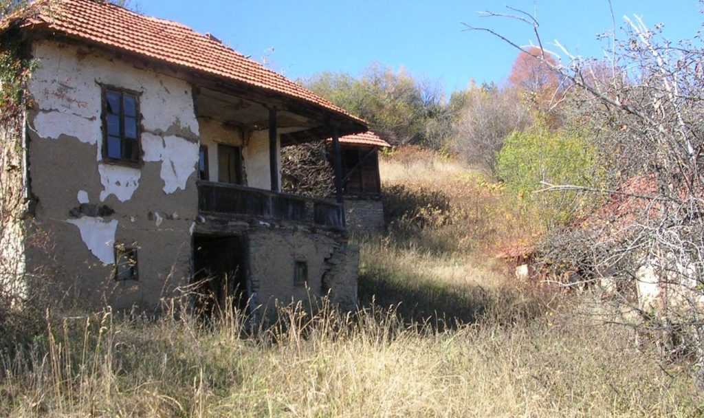Изчезва ли българското село?