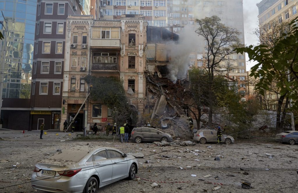 Тревога в Киев: Екплозии, дронове камикадзе атакуваха града
