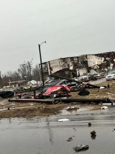BREAKING: Торнадо удари южната част на Атланта, повече от 100 000 в три щата са без ток (ВИДЕО, СНИМКИ)