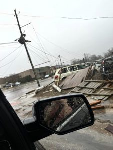 BREAKING: Торнадо удари южната част на Атланта, повече от 100 000 в три щата са без ток (ВИДЕО, СНИМКИ)