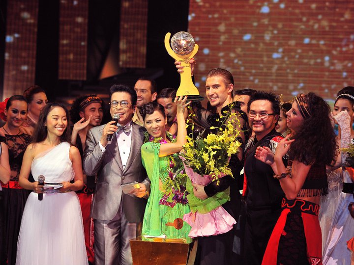 Българин, победител в Dancing with the stars във Виетнам, преподава танци в Далас